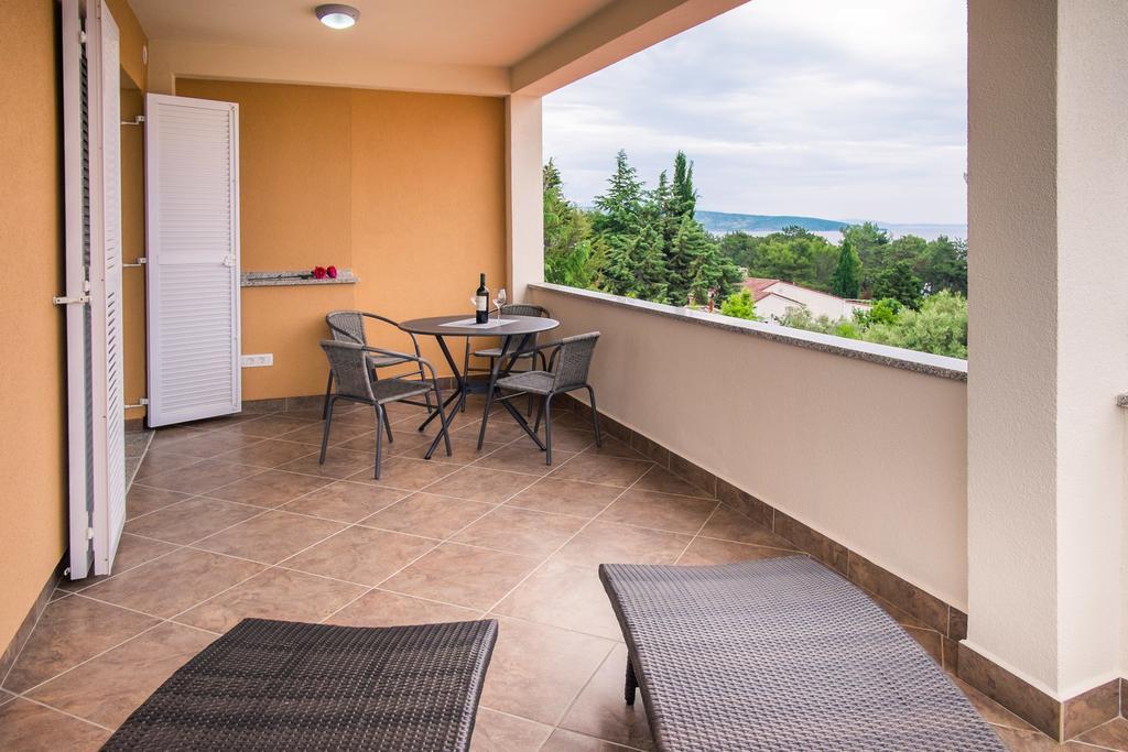 Apartments Vall Krk Town Exterior foto