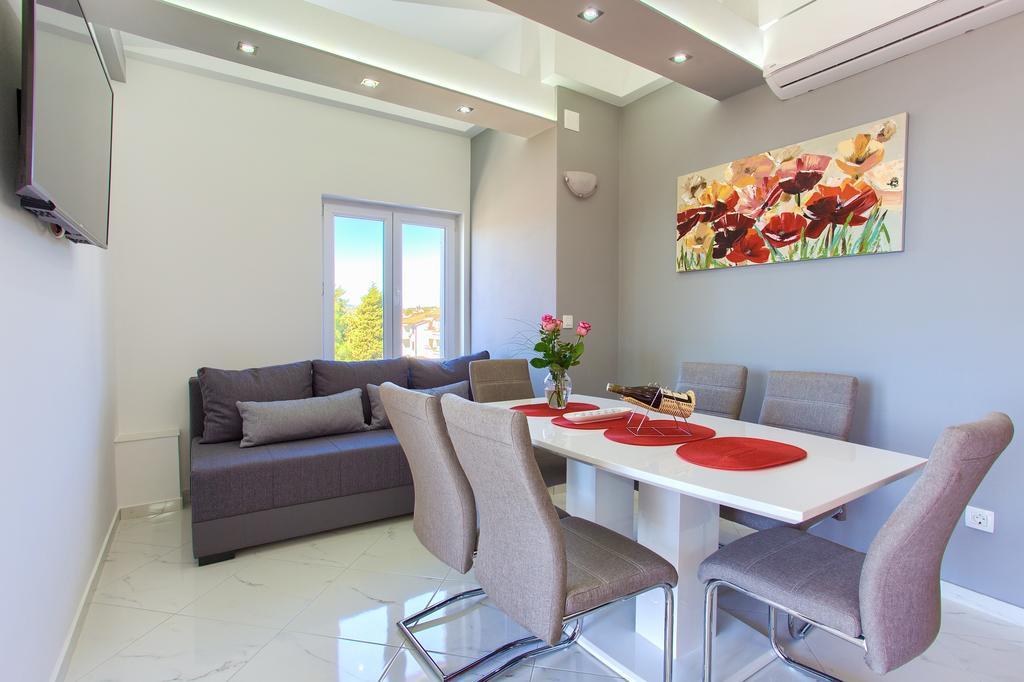 Apartments Vall Krk Town Exterior foto