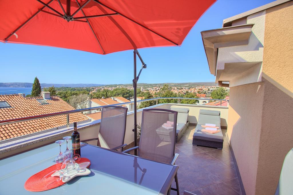 Apartments Vall Krk Town Exterior foto